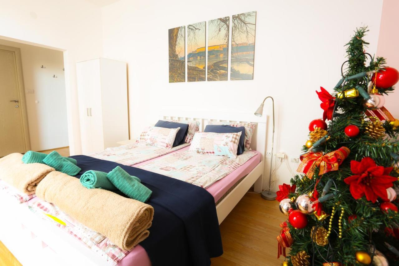 Studio Apartman Ld U Strogom Centru Novi Sad Exterior foto